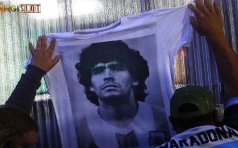Mengingat Kembali Dua Gol Maradona ke Gawang Indonesia