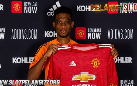 Bintang belia Manchester United Amad Diallo dikenai sanksi denda